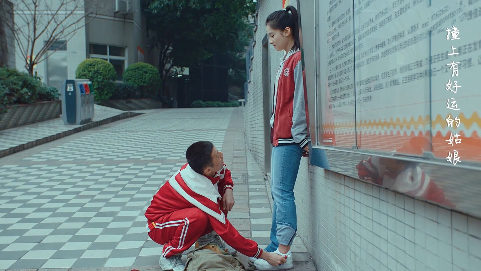 英超焦点：曼城在高温下客场战平利物浦，争冠悬念持续升温，曼城反超利物浦