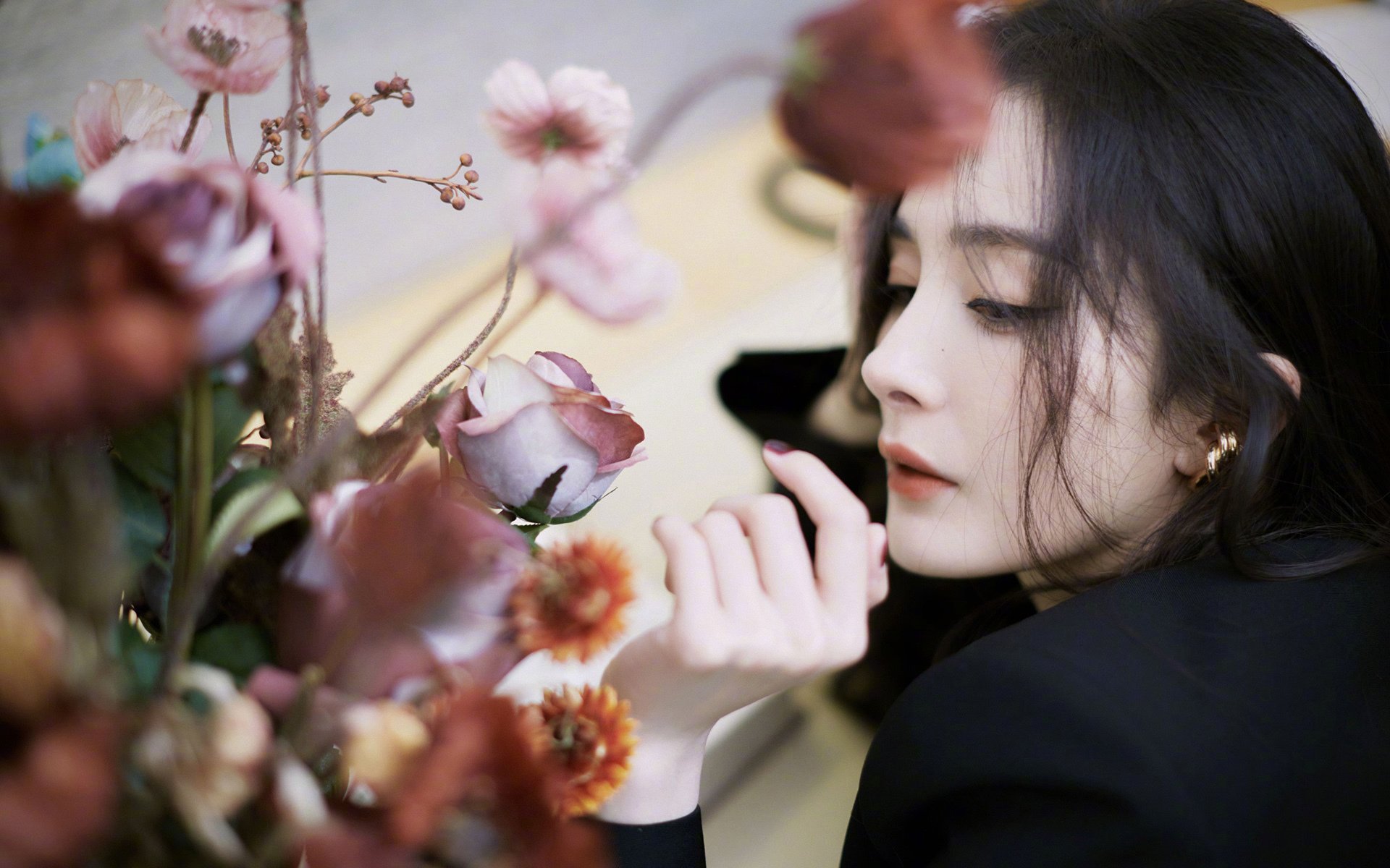 共赴疯狂竞技,球队全力拼搏冲刺胜利,疯狂的球队