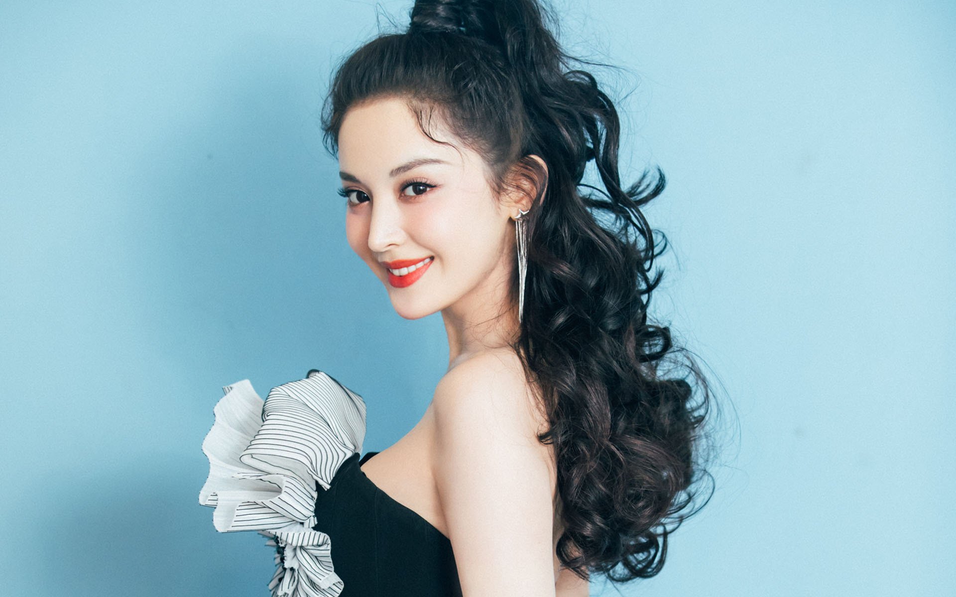 拜仁遭遇曼城:激烈对决引人期待,拜仁对阵曼城